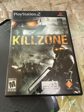 Killzone Sony PlayStation 2 2004 PS2 Manual Reg Card Included
